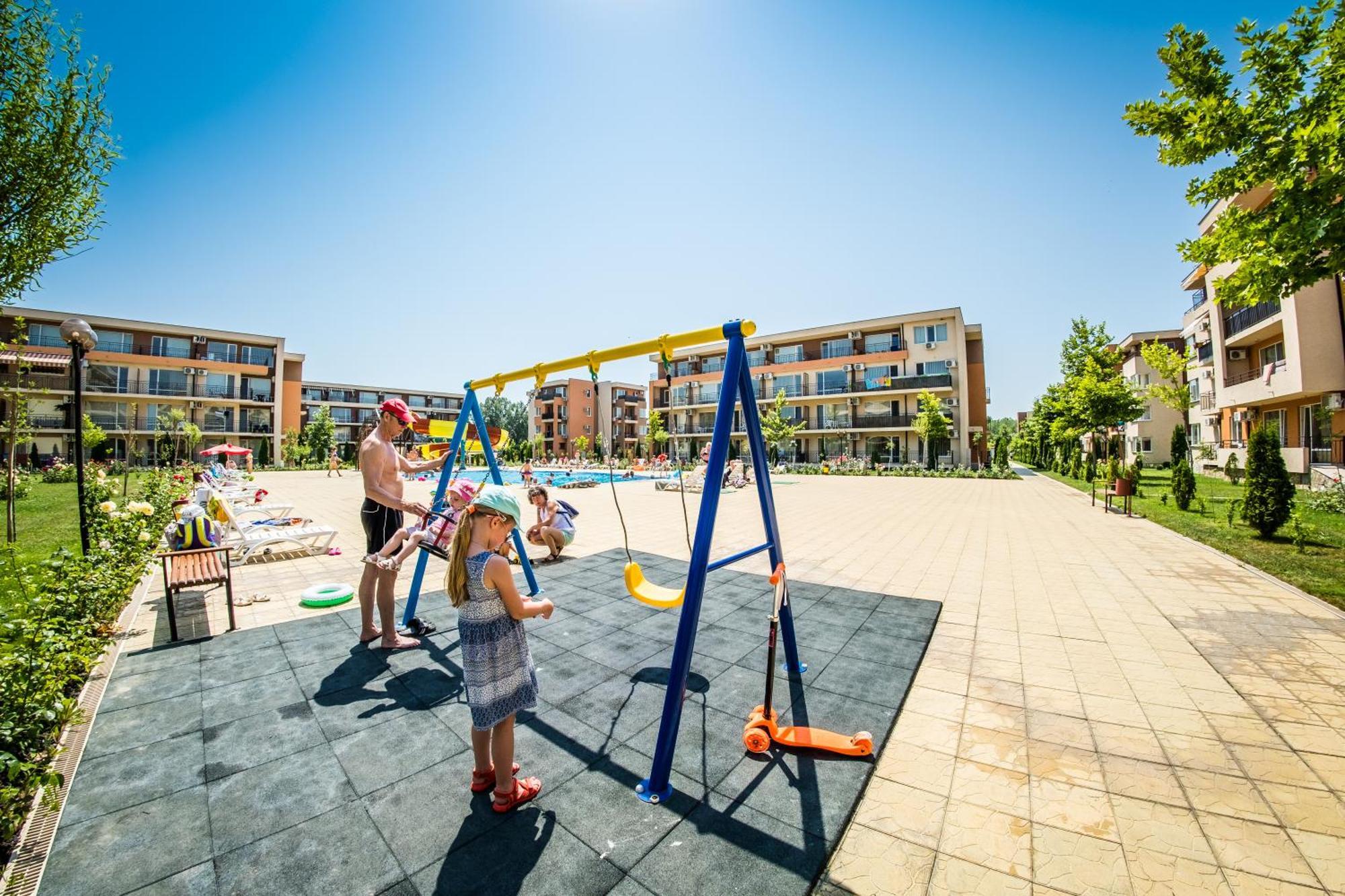 Holiday Garden Resort Slantschew brjag Exterior foto